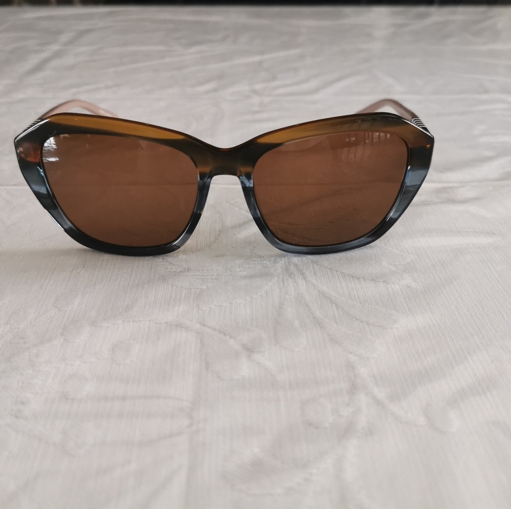 Karen Kane Waki Sunglasses